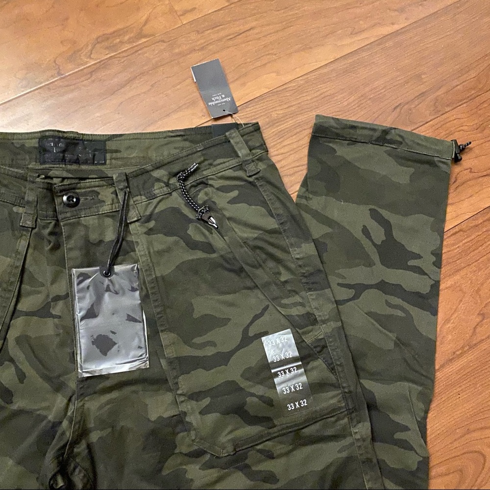 Abercrombie Green Camo Cargo Joggers - Men 33Wx32L